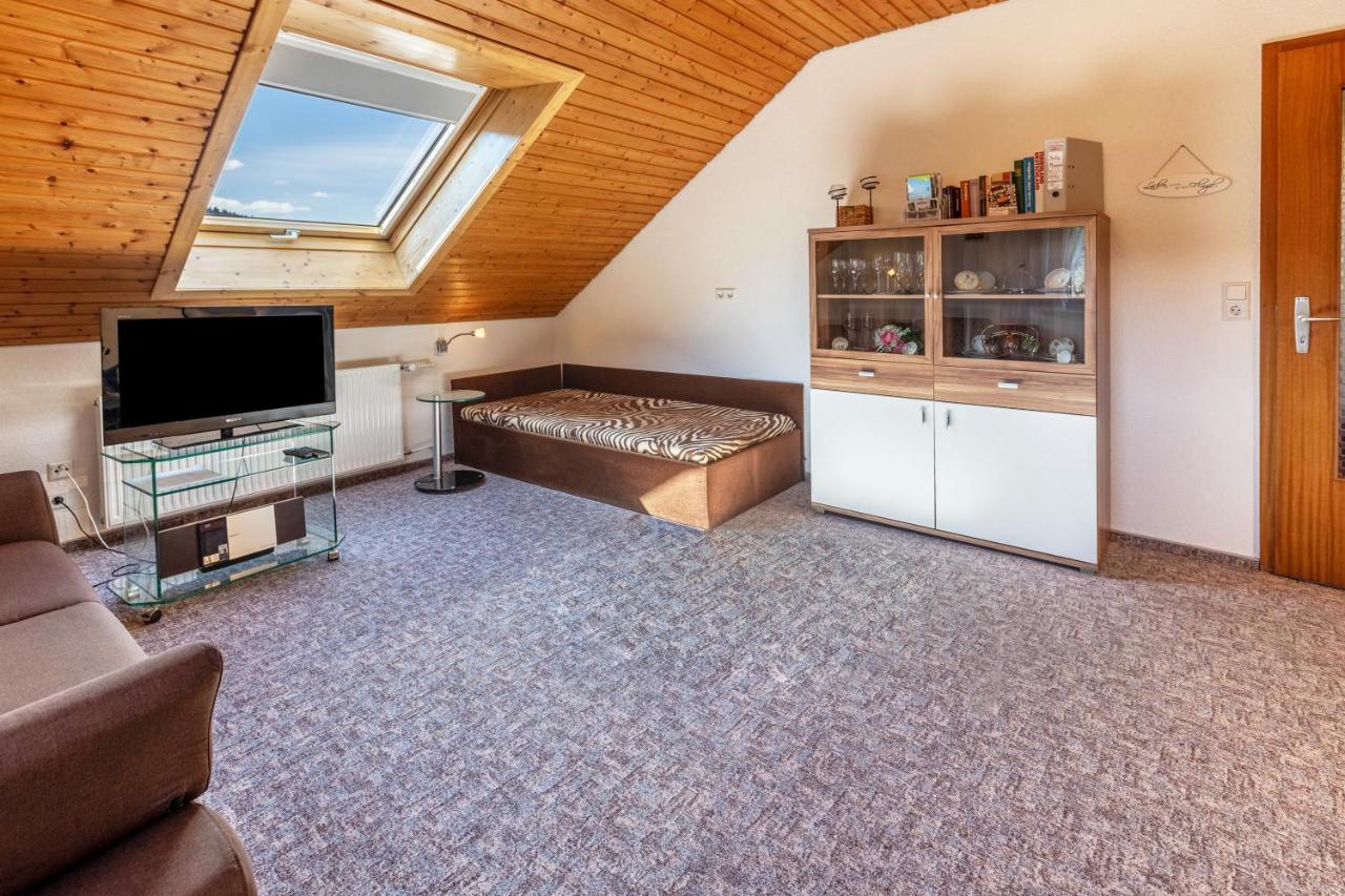 Appartamento Haus Elfi Hausen am Tann Esterno foto